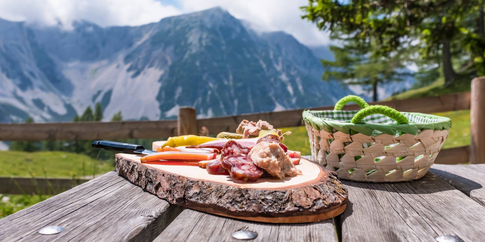 Die Küche der Berge: 5 typische Gerichte, die Sie nicht verpassen sollten